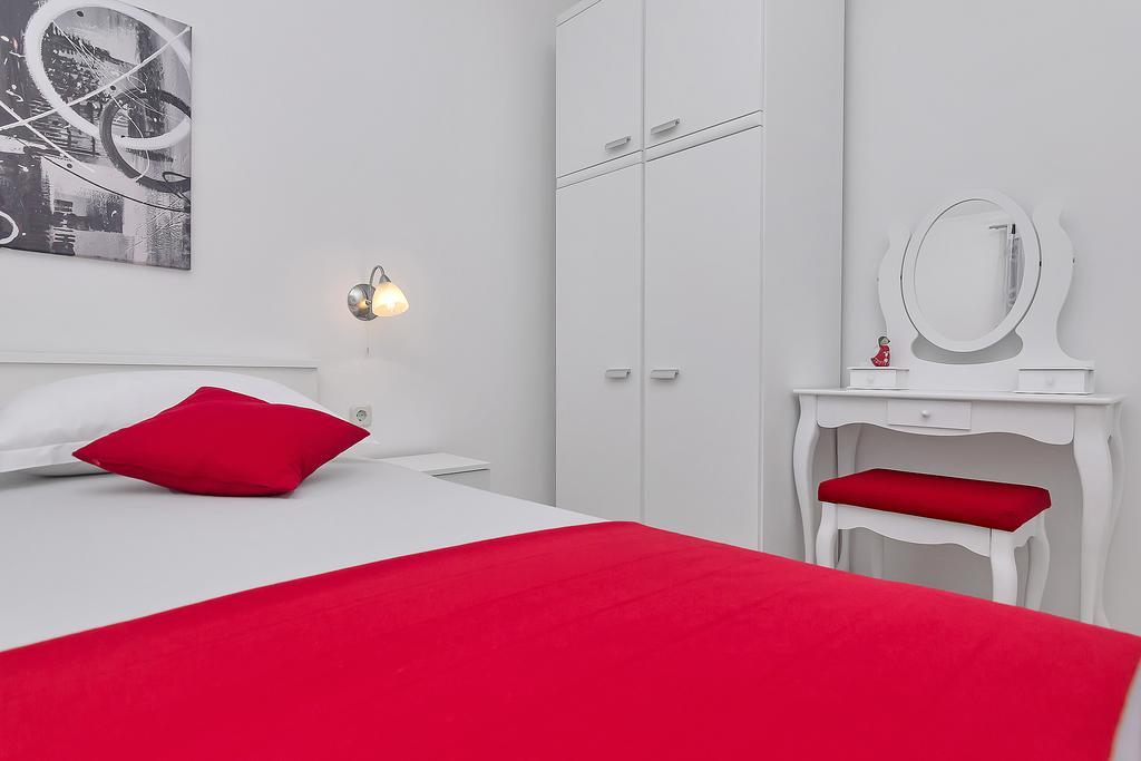 Apartments Smiljka Makarska Eksteriør billede