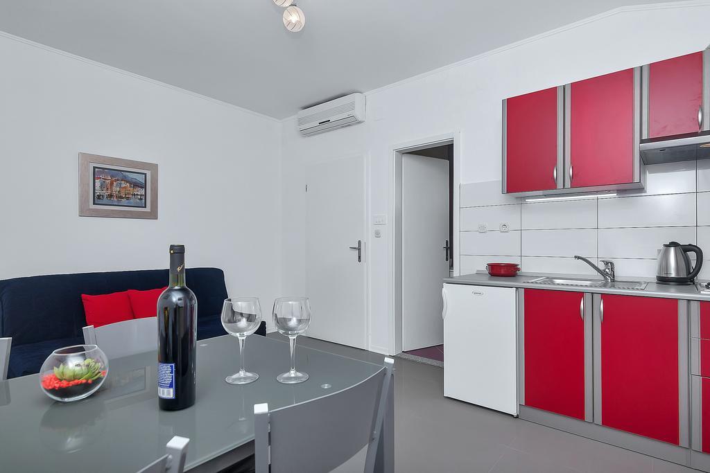 Apartments Smiljka Makarska Eksteriør billede